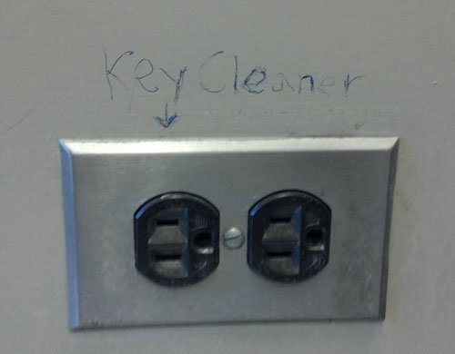 Electrical Socket Key Cleaner