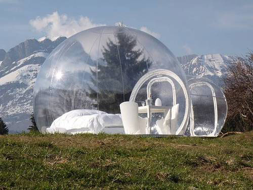 Transparent Bed & Breakfast Bubble Room