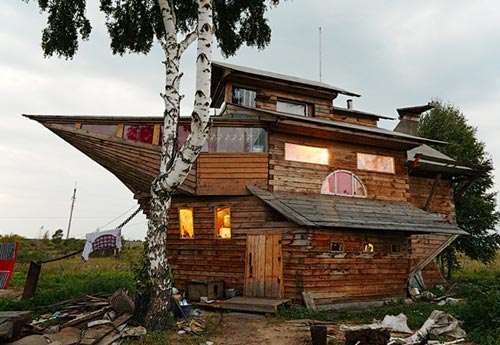 House Made In The Shape Of A Ship