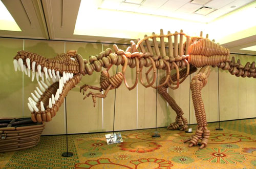 Raptor Dinosaur Balloon Sculpture
