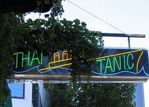 Thai Food Titanic Resaurant Sign